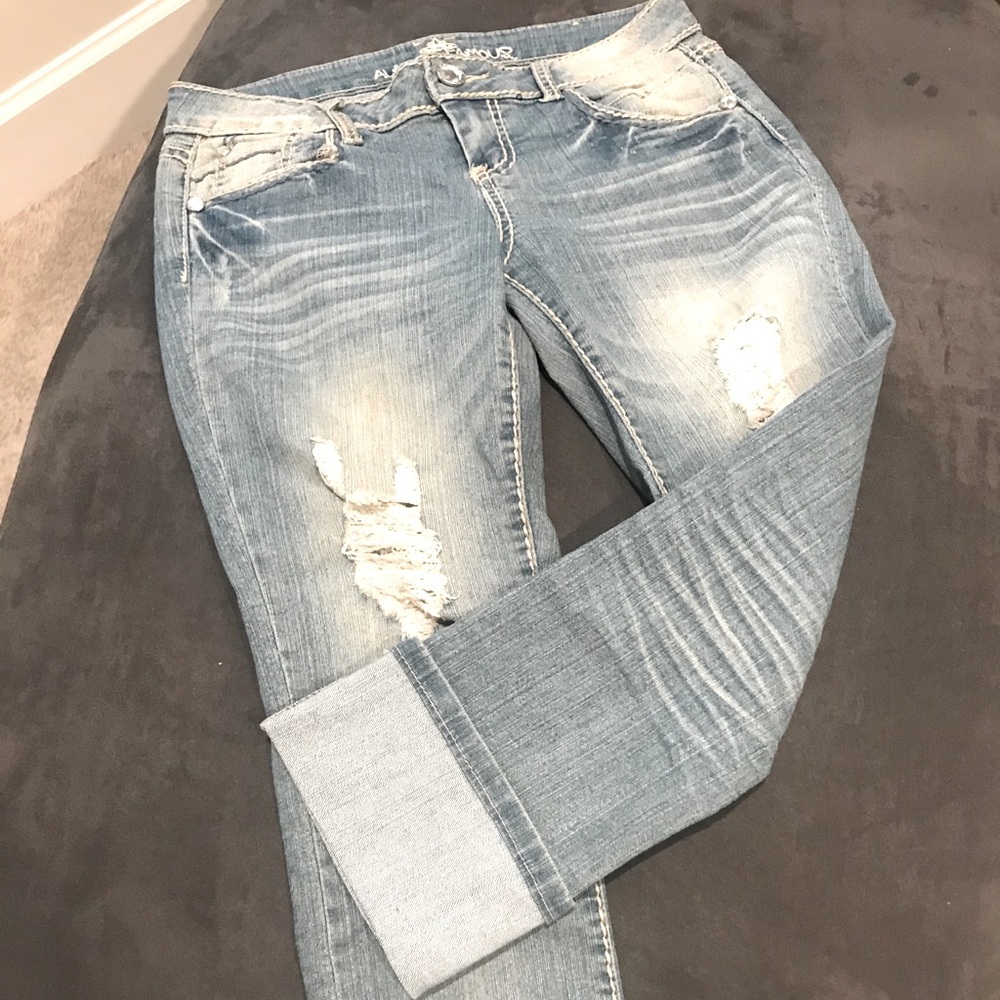 Ripped cropped jeans